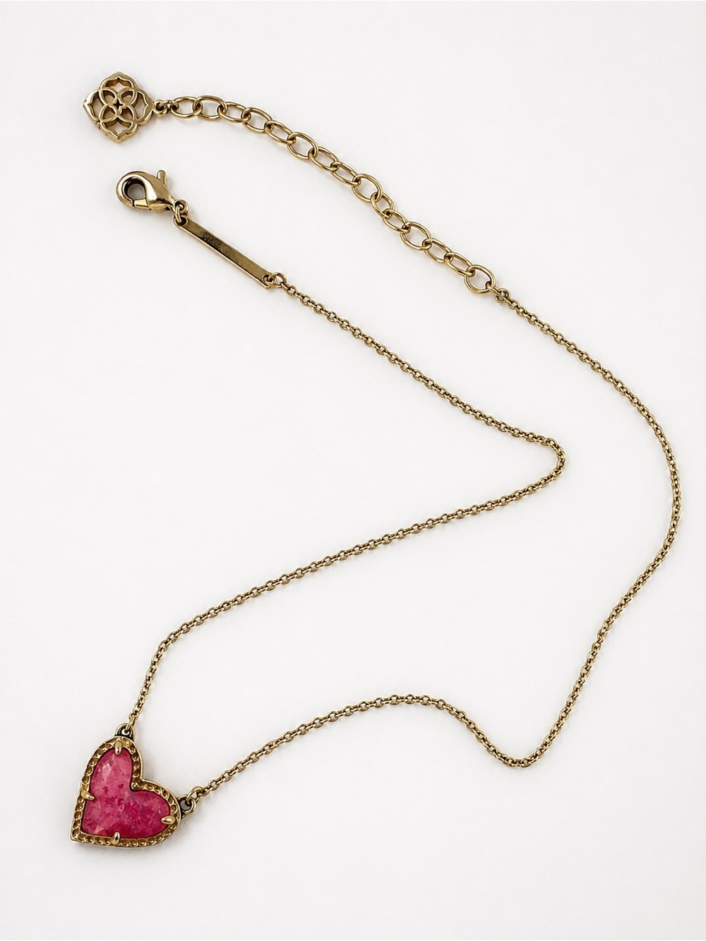 Kendra Scott Gold Heart Pendant Necklace with Pink Stone